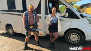 BangVan – Buxom Minivan Driver Jennifer Mendez Caught Pissing by Lamberjack!