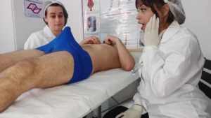 Patient gets unexpected erection in front of two nurses